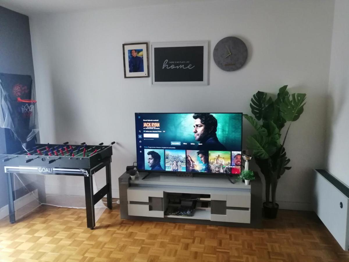 Chambre Dans Appartement A Ньор Экстерьер фото
